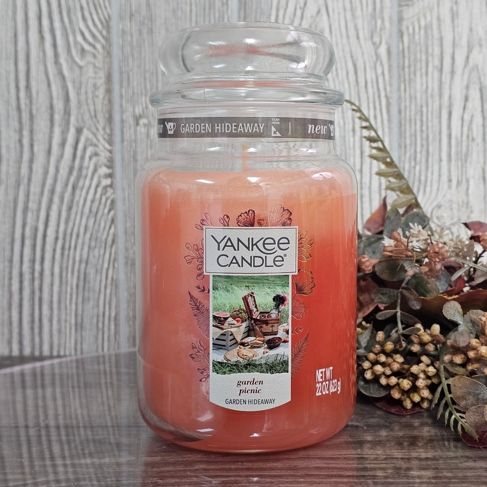 Yankee Candle Garden Picnic Hideaway Retired Scent 22oz Large Jar New Condition
